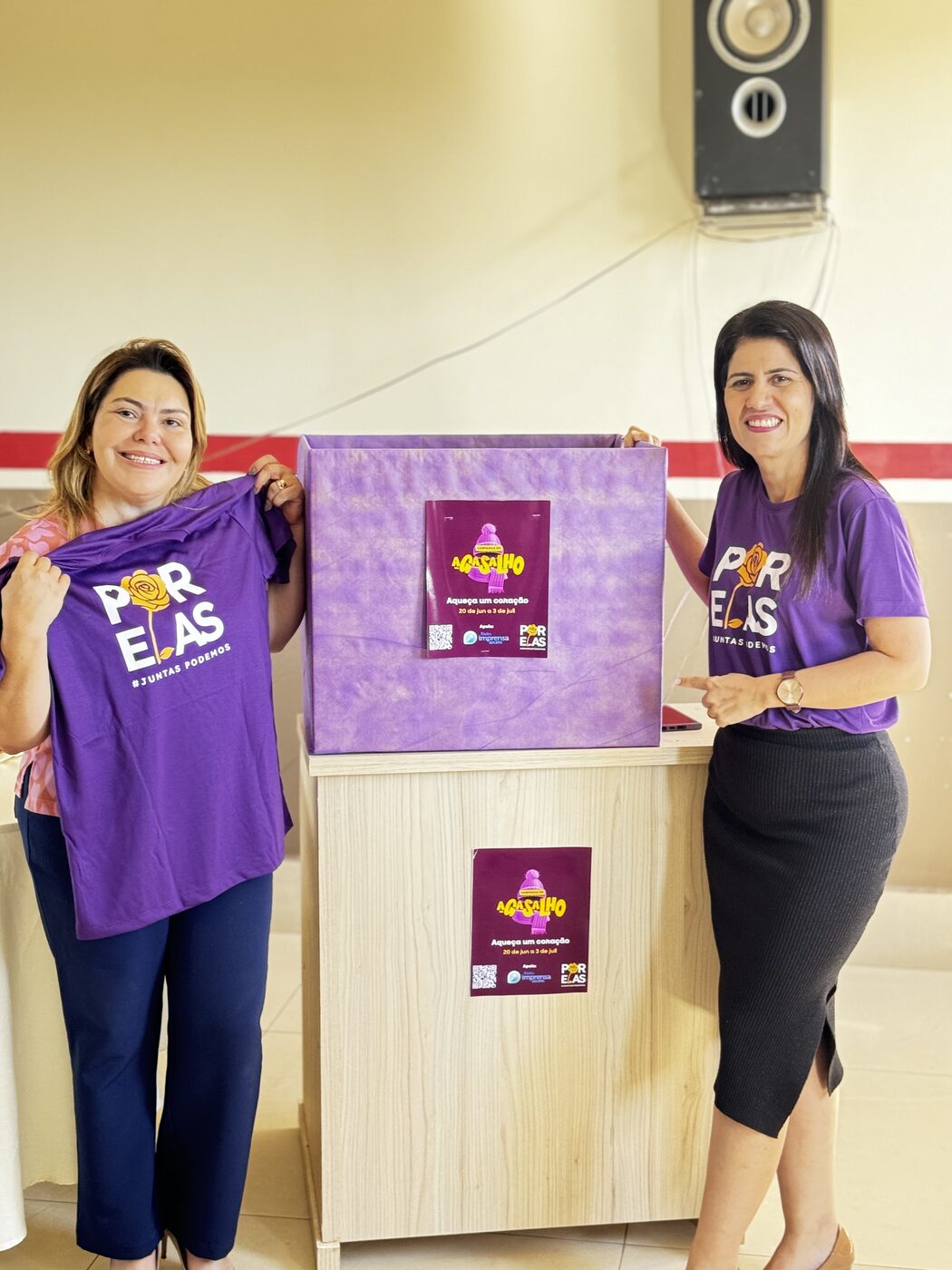 Ações sociais e campanhas solidárias ao lado de mulheres da comunidade.